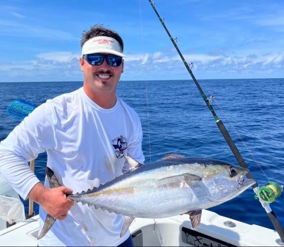 oilfield outkasts charters, oilfield outkasts, freeport texas offshore fishing, texas offshore fishing, offshore fishing surfside beach texas, deep sea fishing texas, blackfin tuna, capt jeb, redfishjeb